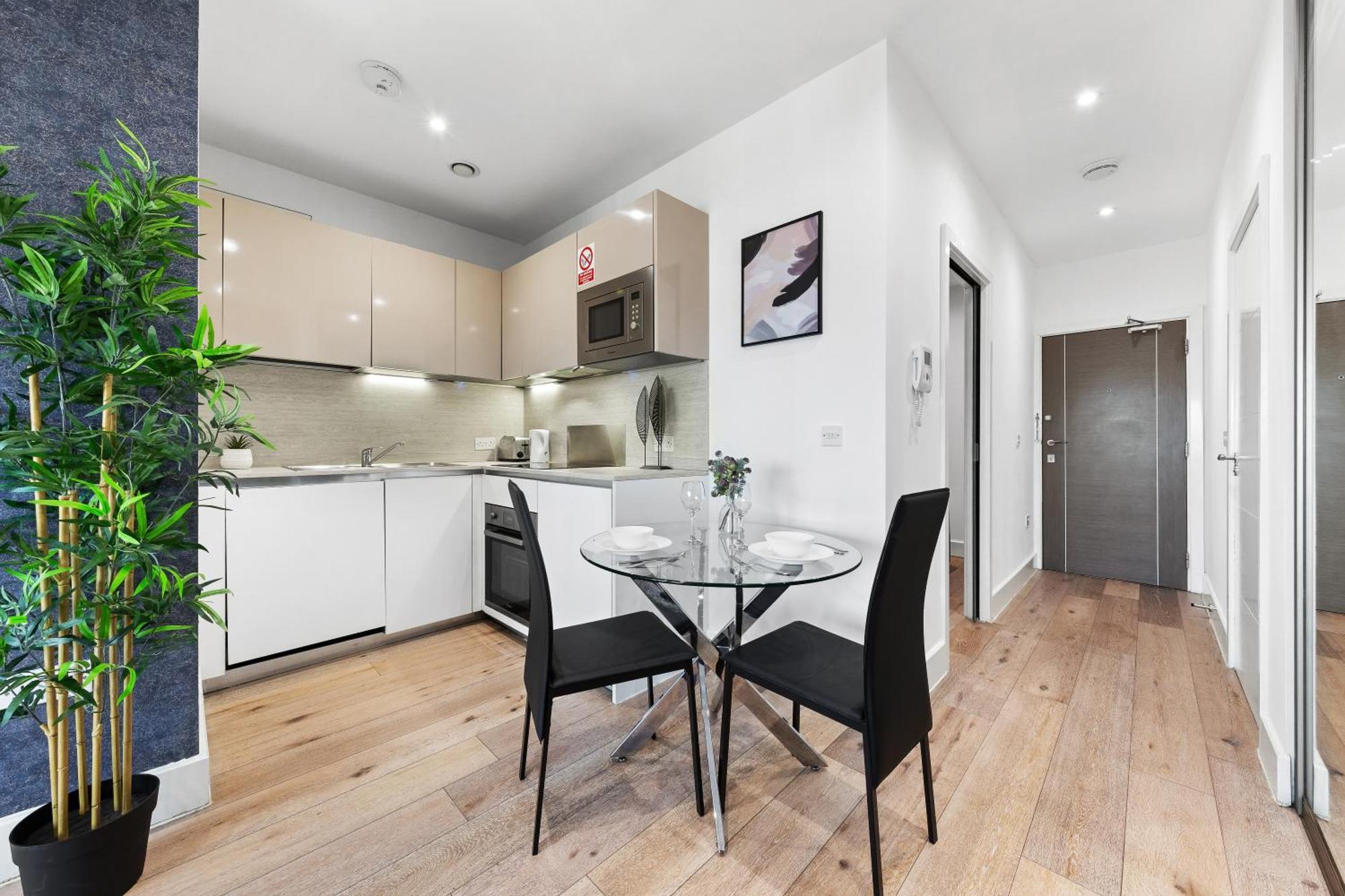 Modern One Bedroom Flat - Sleeps 5 -Near Heathrow - London Ub3 Exteriér fotografie